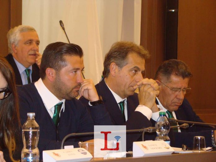 Lega la risposta all'opposizione