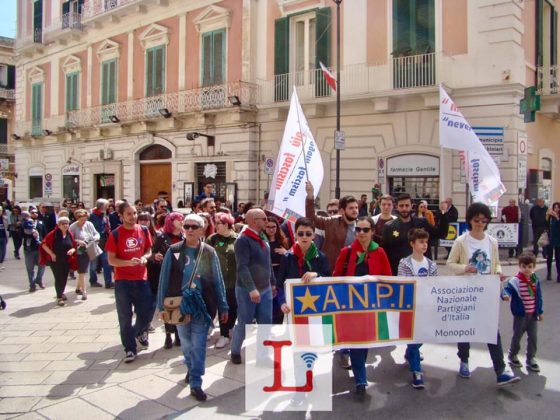 Monopoli commemora la liberazione 13