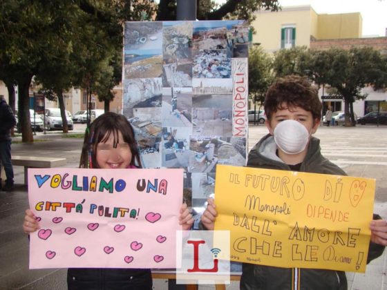 Salviamo la città raccolta firme 7