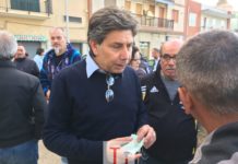 Zazzera, una delega che traballa. Il cartellino rosso dopo il pasticcio della Ztl Incontro zazzera con cittadini