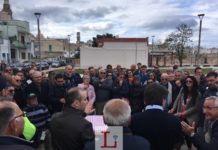 Ztl ad Ina Casa, i cittadini: “Via questo provvedimento scellerato”. E Zazzera prende tempo: “Ne parleremo con il sindaco”