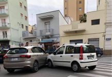 Due incidenti in contemporanea. Scontro in via Veneto