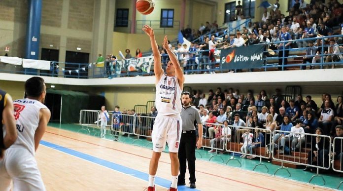 Basket - action now vince gara 1 semifinale playoff