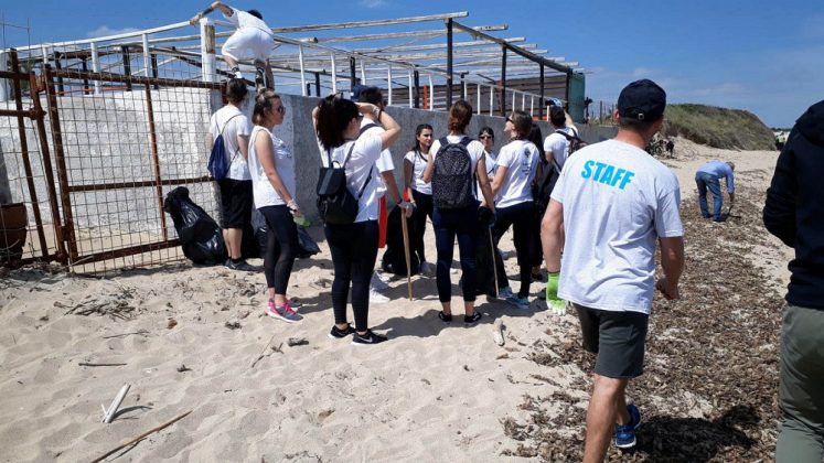Domenica di pulizia sulle spiagge del litorale sud 2