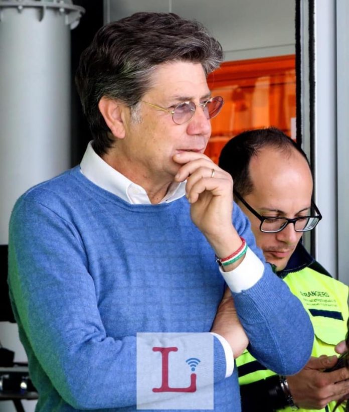 Strisce in piazza Zazzera - pronti ad un eventuale ripristino dei vecchi stalli 1
