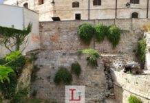 Scritte al fossato, un minore il responsabile. Dovrà ripristinare lo stato dei luoghi