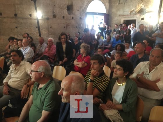 E84EBCB8 7E6E 4960 A026 18813403FC13