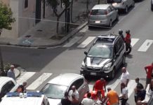 Via Cialdini, sbalzato sulle strisce pedonali, finisce in ospedale