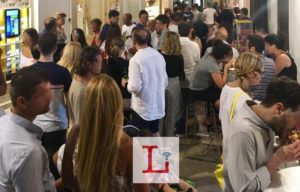 centro storico affollato e1567157233575