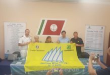 Consegnata la bandiera delle cinque vele di Legambiente al mare di Monopoli