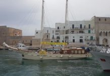Al porto la Goletta Verde di Legambiente, un impegno a favore del mare