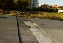 Via Lagravinese, una pericolosa scarificazione sul manto stradale
