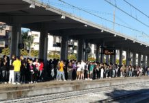 Fridays for future, a Bari la carica dei 10mila. Da Monopoli alta partecipazione