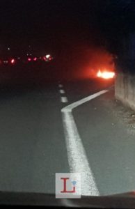 incendio furgone statale