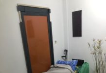 Torna a casa e trova i sigilli, anziano malato finisce sul pianerottolo