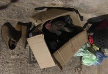 Scarpe a volontà , il bazar è alle spalle del Comune