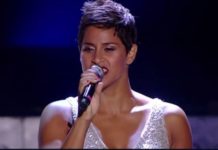 Il Natale comincia oggi. E stasera in piazza canta Karima