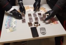 Ai domiciliari coniugi insospettabili dediti alla vendita di hashish