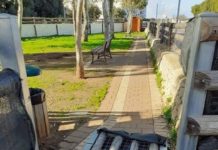 Dog Area, la segnalazione: “Il cancello del recinto scardinato da più di un mese”
