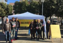 Molestie olfattive, la sensibilizzazione in piazza in vista del consiglio