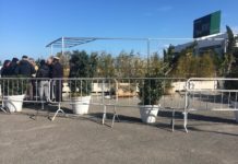 Crollo a Porto Giardino, ieri “l’ultima cena”. Domani tavolo tecnico in Capitaneria