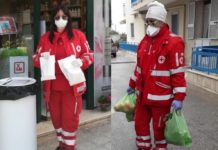 Croce Rossa, l’impegno quotidiano dei volontari per consegnare spesa e farmaci a domicilio