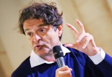 Amati: “Il Governo disponga il divieto di circolazione di tutti i non vaccinati”