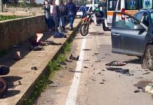 Scontro auto-moto in via Baione. Grave centauro 18enne monopolitano