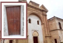 Sant’Antonio, portone della chiesa imbrattato. Arrivano i Carabinieri