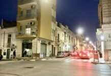 Esplode bomba carta, boato in via Roma. Indaga la Polizia