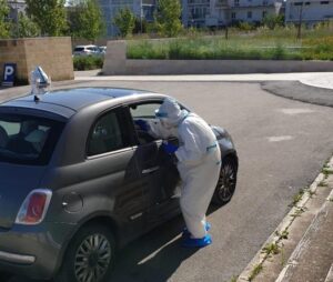 tamponi covid auto e1594816336417
