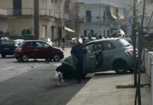 Via Lagravinese, scontro tra due auto. Tre feriti al San Giacomo
