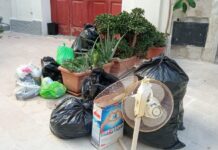 Abbandono di rifiuti, sanzionato imprenditore del centro storico. Multa da 700 euro