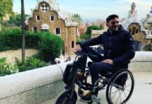 Gli rubano il triride per la carrozzina, gara di solidarietà per ricomprarglielo