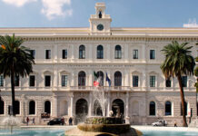 Università di Bari, da lunedì lezioni in presenza solo per le matricole