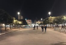 Covid, nel barese verso la chiusura alle 19 di tutte le attività commerciali