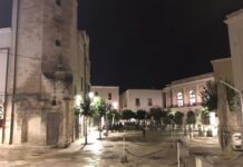 Si perde nel centro storico di Monopoli, ritrovato bambino di 8 anni