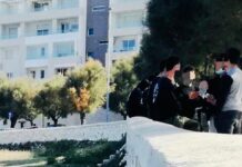 La delusione di un lettore: “A Monopoli un nuovo sport: il lancio dei rifiuti delle colazioni da asporto”