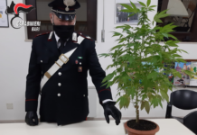 Era ai domiciliari, ma spacciava in casa. Arrestato pregiudicato 31 enne