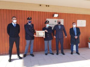 encomio 02