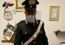 Nascondeva l’eroina nel vano portafusibili della sua auto, 28enne ai domiciliari