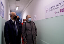 Covid, Emiliano solleva Lopalco dalla campagna vaccinale. FI: “Ora commissariamento della Regione”