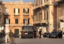 Monopoli, spacciava cocaina in piazza Vittorio Emanuele. Arrestato 50enne