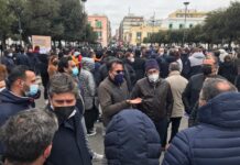 Lacatena: “Saracinesche abbassate, ma i contagi non calano: o riaperture o aiuti veri”