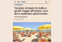 Il Sole 24 Ore sceglie il mare di Monopoli per parlare di vacanze. Ed è subito estate