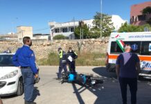 Via Conchia, scontro auto-moto all’incrocio. Centauro in ospedale