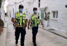 Monopoli, agenti di Polizia Locale in giro con le bodycam: il video del primo giorno