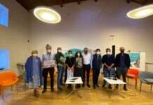 Zeno, Cavallari, Guarnieri e il cast della fiction in Rendella. Agli attori il Monopoly in dono