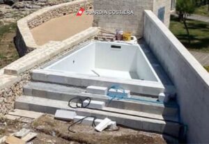 cala paura polignano sequestro