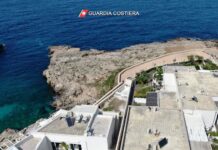 Da deposito di prodotti ittici a villetta con accesso al mare, area sequestrata